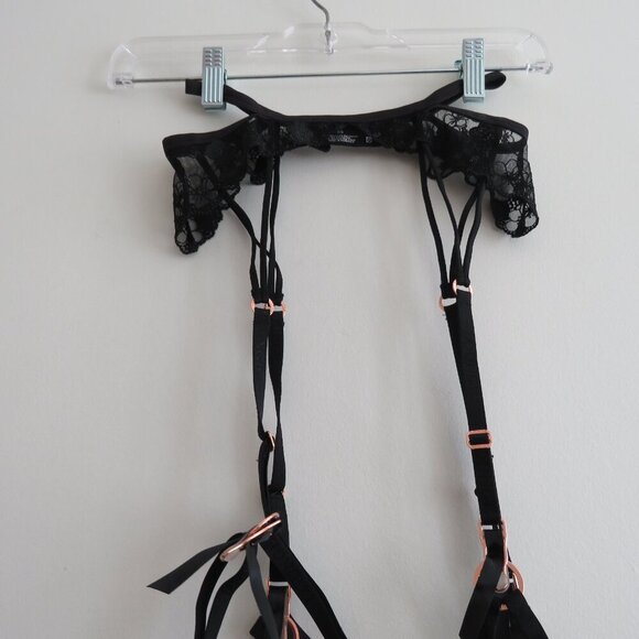LOUNGE Tyra Floral Lace Sheer Mesh Suspender Belt in Black - Size XS - Picture 10 of 14